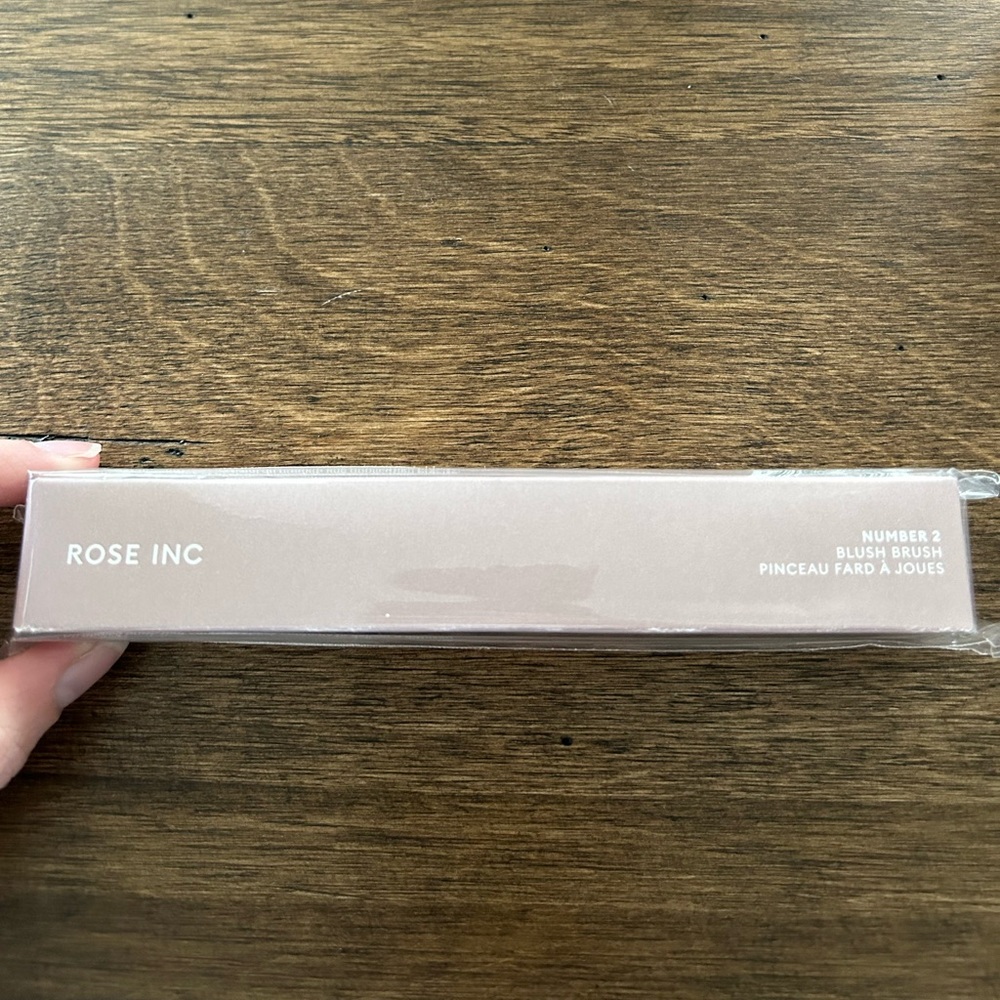NEW IN BOX Rose Inc Number 2 Blush Brush
